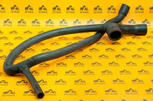 Патрубок системы охлаждения нижний JCB (OEM) 834/00685